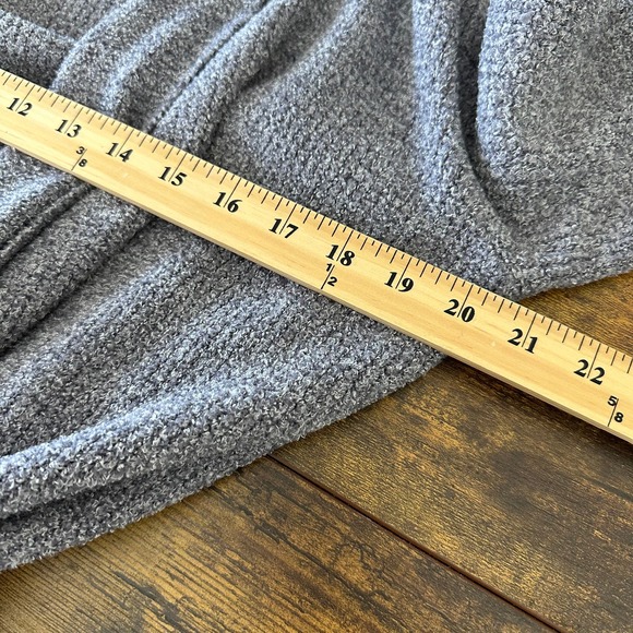 Barefoot Dreams Robe size small gray pockets tie cozy casual - Picture 9 of 10